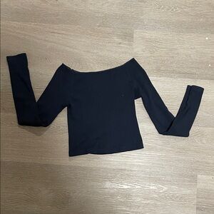 Women’s Black Off-Shoulder Long-Sleeve shirt - Brandy Melville
